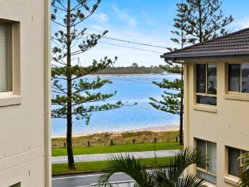 Live the Waterfront Lifestyle everyday