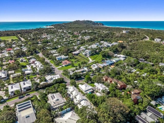 Live The Byron Bay Lifestyle On Seaview Street