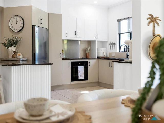 Live the Coastal Dream Sophisticated Lahania Residences