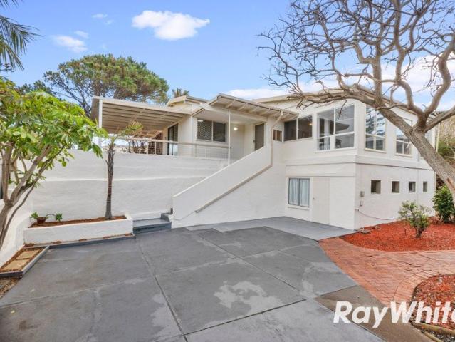 R40 Zoning | 995sqm | Water Views | Inspect Now!