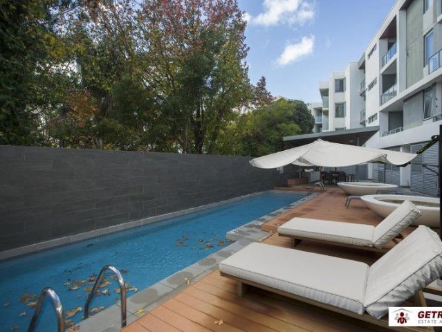 LIVE THE DREAM! MAKE AN OFFER!