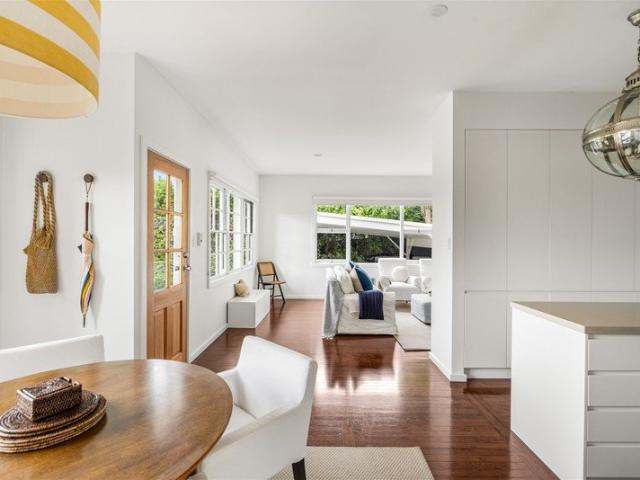 Live the good life at Willow Cottage