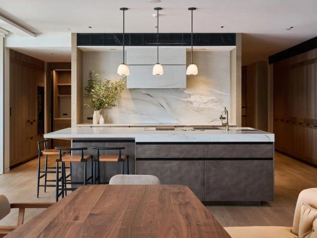 Live the Life You Deserve Beautiful Apartment, Perfect Location!