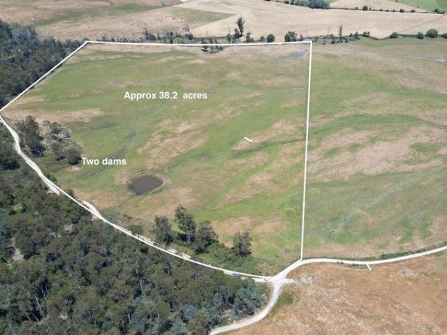 Live the lifestyle! 38 acres 30 mins to Launceston