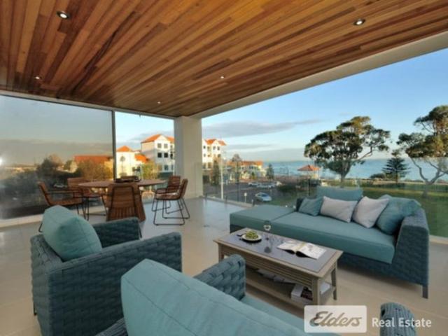 Live The Luxurious Lifestyle