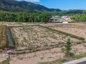 North Cairns, Cairns Regional, Low Island, Queensland, Queensland