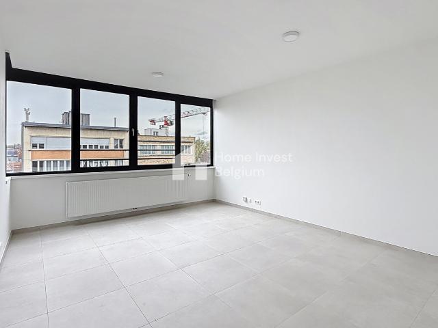Live with the Owner Studio Apartment