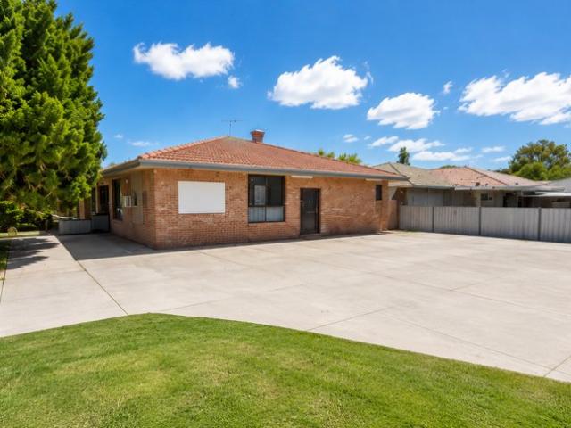 Live, Work & Prosper A Rare Mixed Use Opportunity