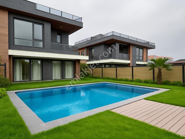 Live Yapı'dan Prestijli Site İçi Havuzlu Lüks Kiralık Villa