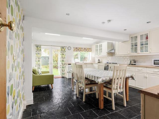 Liverpool, L18 5EU, United Kingdom | 3 bed house for rent #160286162 | Rentberry