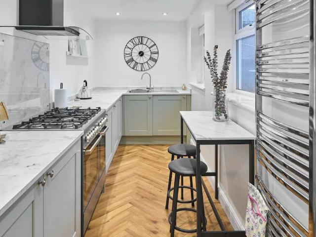 Liverpool, L19 0NE, United Kingdom | 2 bed house for rent #147320900 | Rentberry
