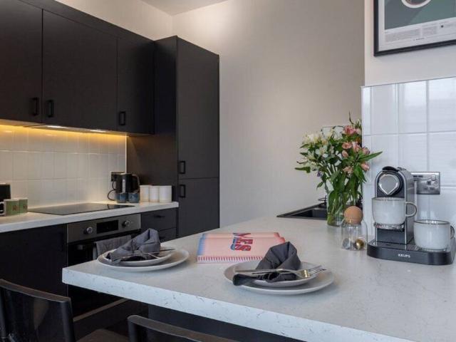 Liverpool, L19 0PB, United Kingdom | 3 bed apartment for rent #121480724 | Rentberry