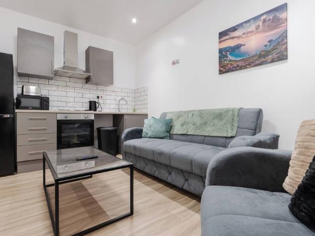 Liverpool, L13 2DS, United Kingdom | 1 bed apartment for rent #147365279 | Rentberry