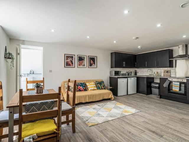 Liverpool, L13 3DB, United Kingdom | 2 bed apartment for rent #105260635 | Rentberry