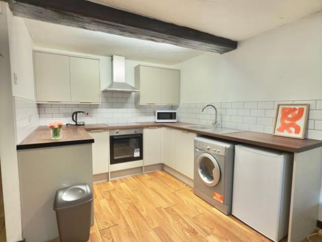 Liverpool L1, 1 bed flat to rent, £925 pcm | PrimeLocation