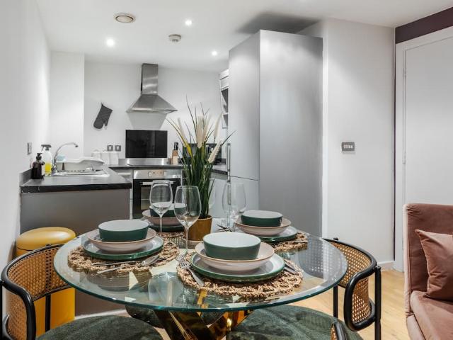 Liverpool, L1 2SU, United Kingdom | 2 bed apartment for rent #160318633 | Rentberry