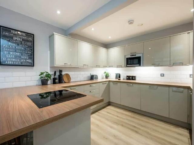 Liverpool, L1 5BU, United Kingdom | 2 bed apartment for rent #109135850 | Rentberry