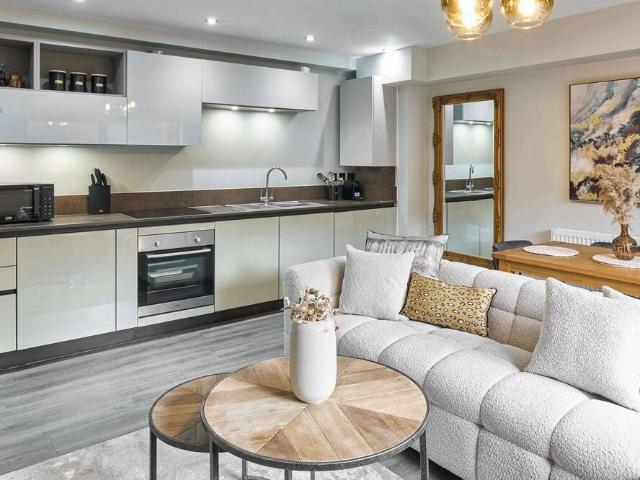Liverpool, L1 8DN, United Kingdom | 2 bed townhouse for rent #147354625 | Rentberry