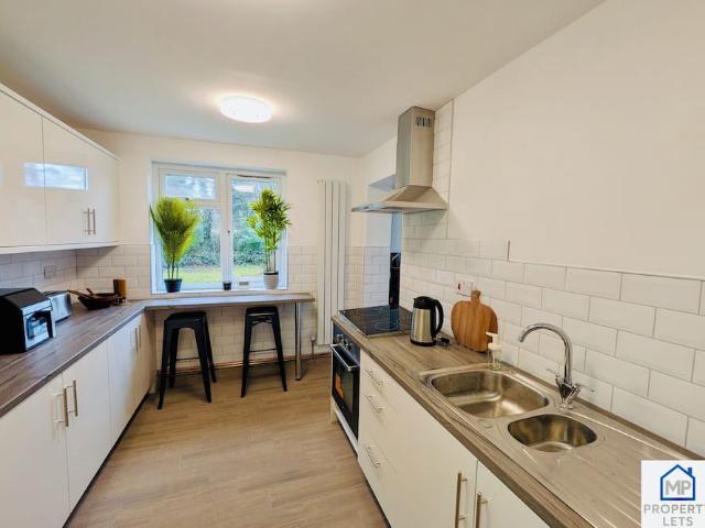 Liverpool, L25 1NE, United Kingdom | 2 bed apartment for rent #164875492 | Rentberry