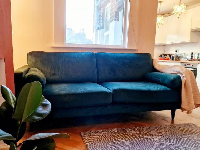 Liverpool, L25 7TF, United Kingdom | 2 bed condo for rent #133212843 | Rentberry