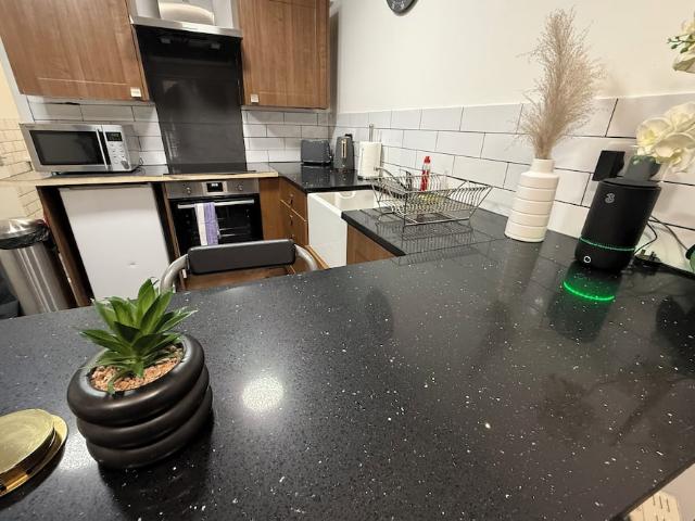 Liverpool, L2 2BP, United Kingdom | 3 bed apartment for rent #168044736 | Rentberry