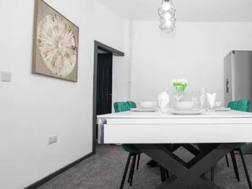 Liverpool, L4 2RF, United Kingdom | 3 bed house for rent #165856519 | Rentberry