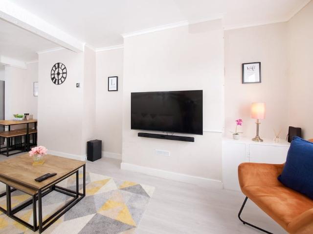 Liverpool, L4 4DL, United Kingdom | 2 bed apartment for rent #96352767 | Rentberry