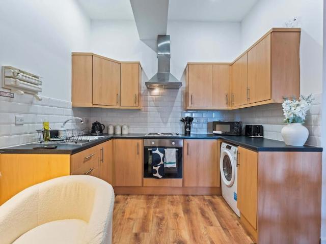 Liverpool, L4 4LG, United Kingdom | 3 bed apartment for rent #164872047 | Rentberry