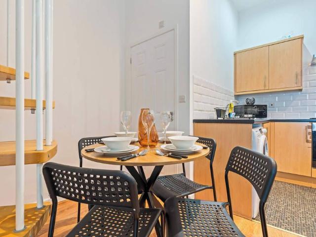 Liverpool, L4 4LG, United Kingdom | 3 bed apartment for rent #164873393 | Rentberry