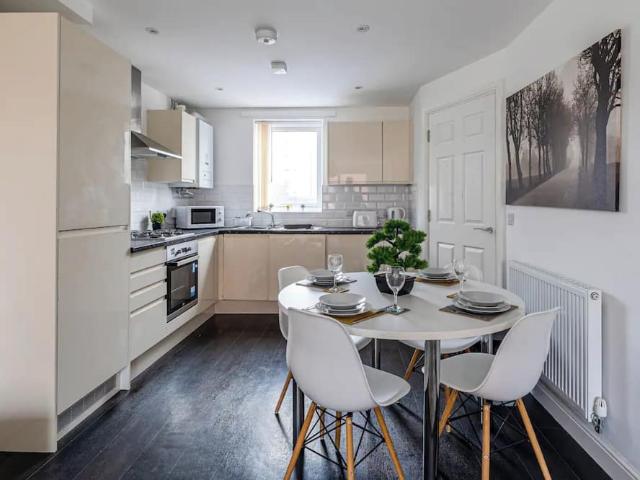 Liverpool, L5 2PY, United Kingdom | 4 bed townhouse for rent #96363819 | Rentberry