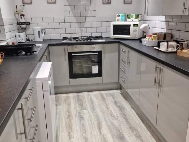 Liverpool, L6 6DP, United Kingdom | 6 bed house for rent #169817723 | Rentberry