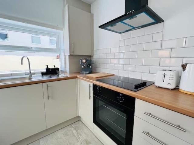 Liverpool, L8 3TL, United Kingdom | Studio house for rent #100563275 | Rentberry