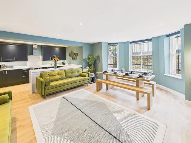 Liverpool, L8 7NE, United Kingdom | 3 bed apartment for rent #153429769 | Rentberry