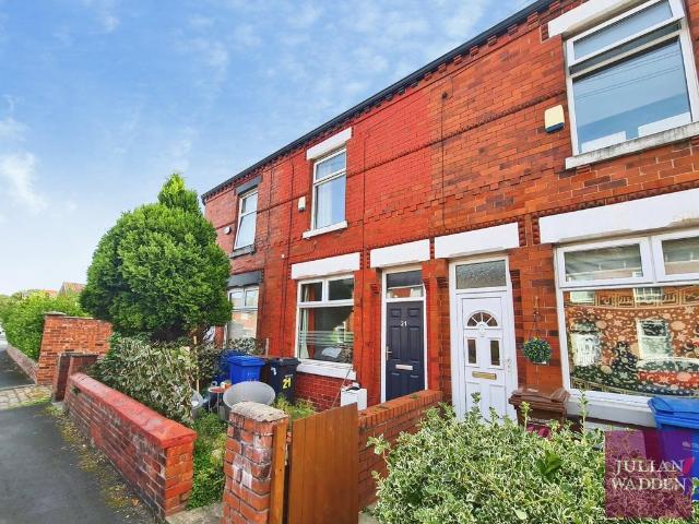 Liverpool Street, Reddish, Stockport. 2 bed terraced house to rent £950 pcm £219 pw