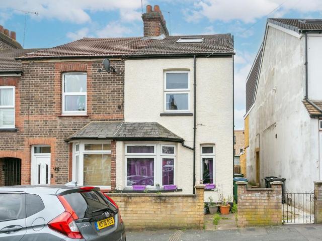 Liverpool Road, WD18, Watford, WD18 1 bed flat to rent £1,000 pcm £231 pw