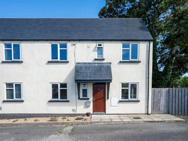 Liverpool Road, Buckley CH7 2 bed semi detached house to rent £950 pcm £219 pw