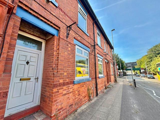 Liverpool Road, Cadishead, Salford M44, 2 bed terraced house to rent, £1,100 pcm | PrimeLocation