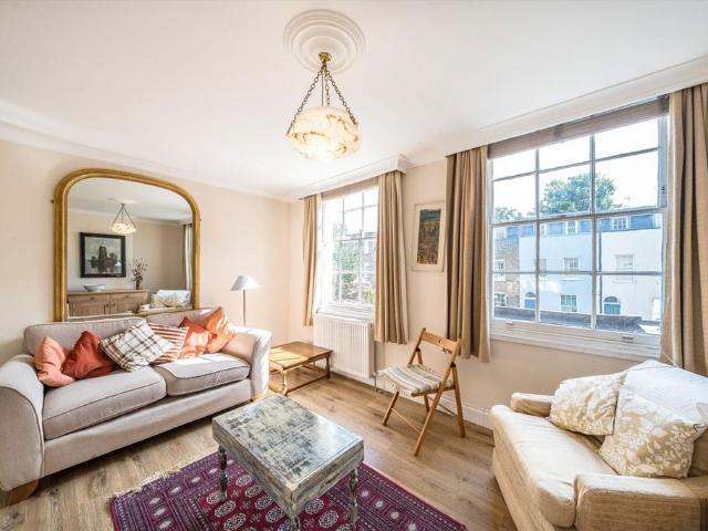 Liverpool Road, London N1 2 bed flat to rent £2,900 pcm £669 pw