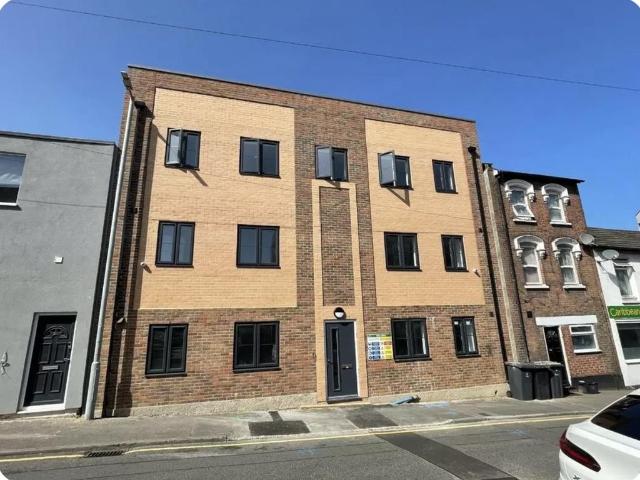 Liverpool Road, Luton LU1 1 bed apartment to rent £1,000 pcm £231 pw