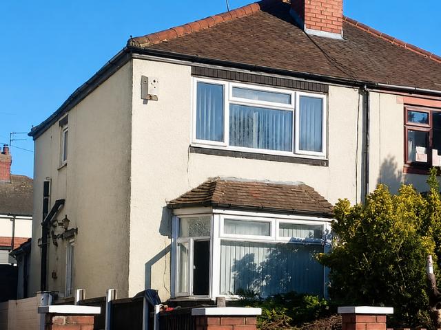 Liverpool Road, Newcastle ST5 2 bed semi detached house to rent £800 pcm £185 pw