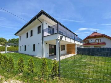 LIVIN Deluxe Klopeiner See I schlüsselfertige Wohnung mit großem Privatgarten