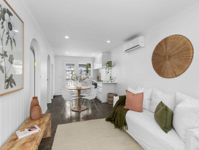 Living A Stone's Throw Distance of Pakington St