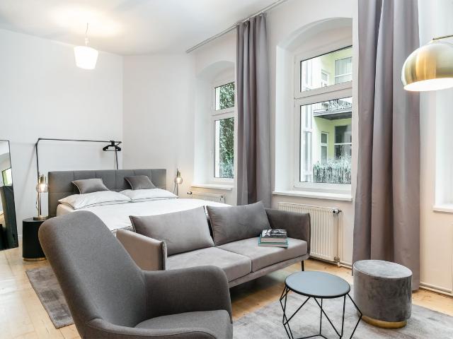 Living in Berlin Mitte – Novalisstraße – quiet and fully equipped design apartment!, Berlin Amsterdam Apartments for Rent