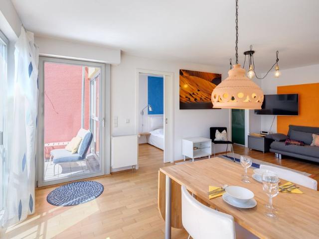 Living in Kustermannpark: 1.5 Room Apartment in Munich