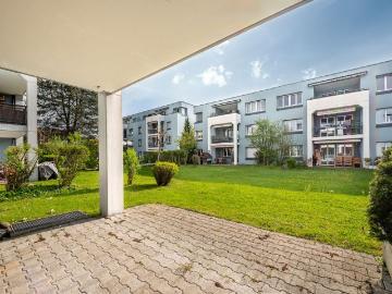 Living in the Neuhof quarter – freshly renovated 3 room apartments