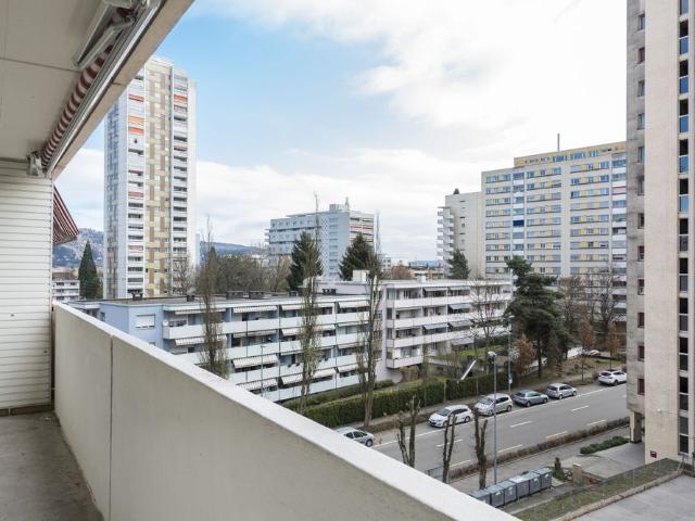 Living in the center of Spreitenbach