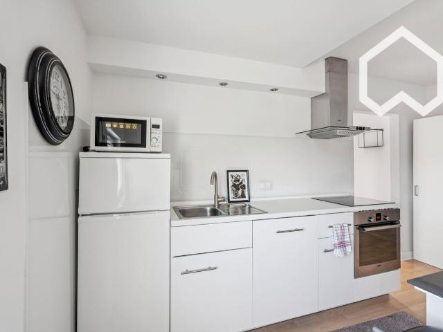 Living in the Green: Furnished maisonette flat right next to the nature reserve, Mulheim an der Ruhr Amsterdam Apartments for Rent