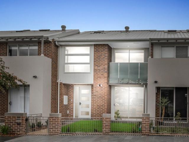 Living in the Heart of Oran Park
