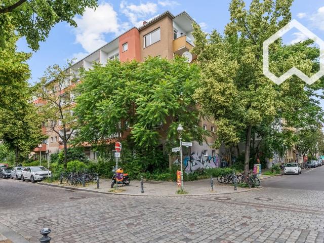 Living in the Heart of Kreuzberg – Fully Renovated 2 Room Apartment with Sun Balcony in Bergmannkiez, Berlin Amsterdam Apartments for Rent