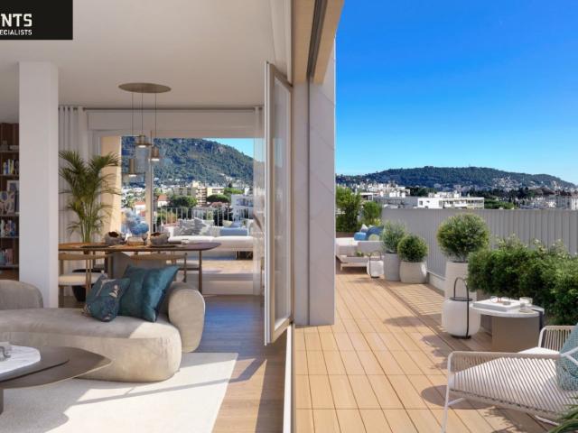 Living in this green and cultural neighborhood means enjoyin. 136m² Nice